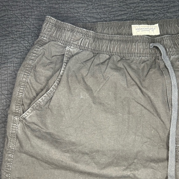 American Eagle Short - Picture 3 of 4